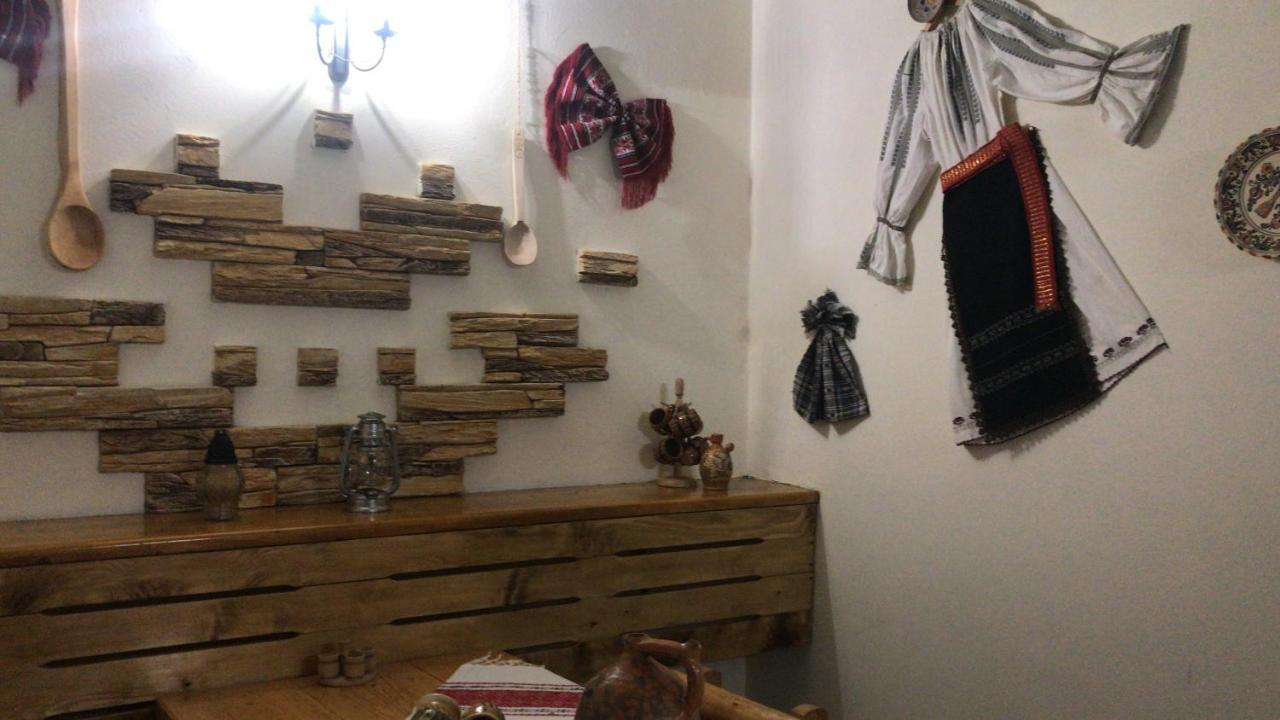 Hanul Izvorul Rece Sinaia Dış mekan fotoğraf