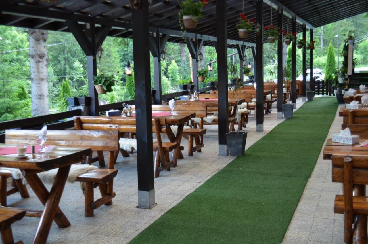 Hanul Izvorul Rece Sinaia Dış mekan fotoğraf