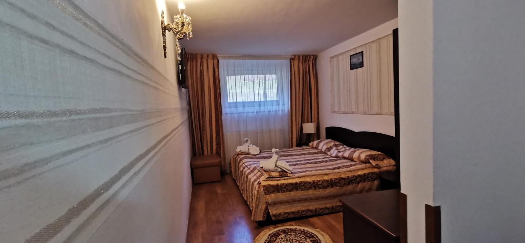 Hanul Izvorul Rece Sinaia Dış mekan fotoğraf